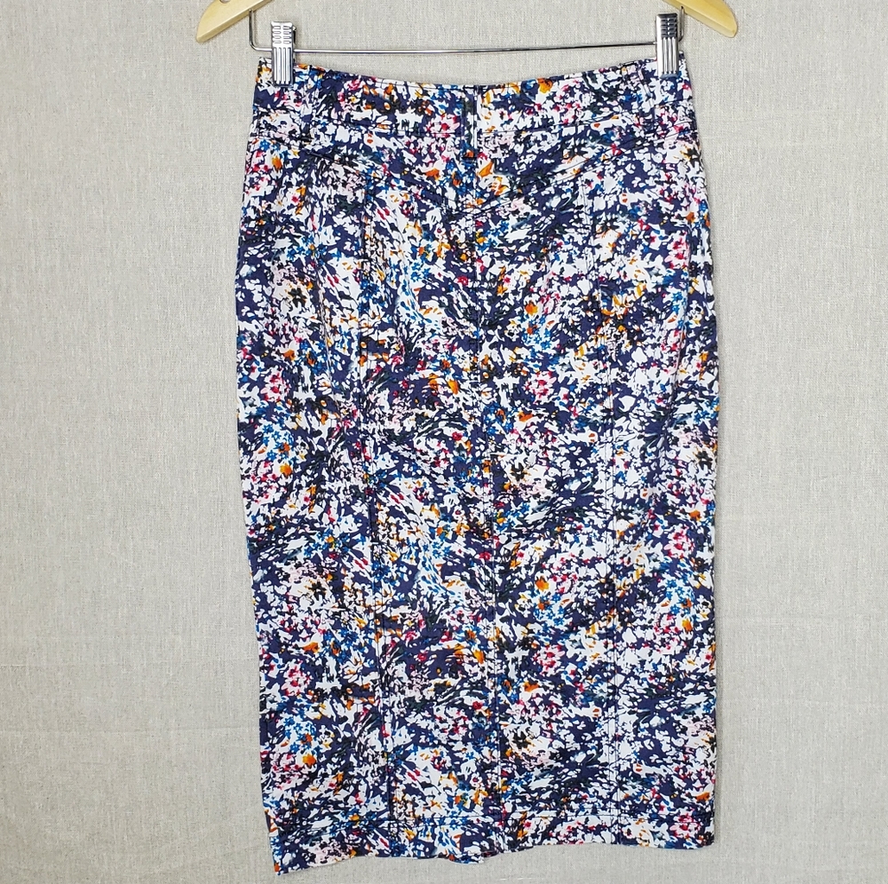 ♧ BCBGeneration Denim Pencil Skirt Size 4 Multi/Atlantic Print